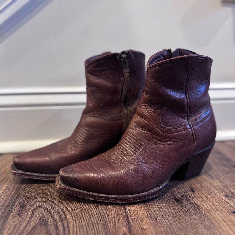 Tecovas The Daisy Size 6